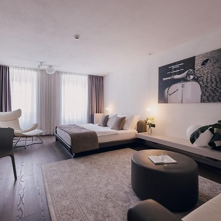 Guesthouse Suiteseven เมราโน ภายนอก รูปภาพ