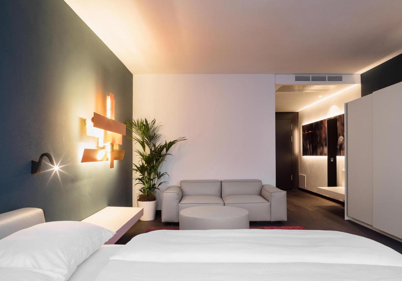 Guesthouse Suiteseven เมราโน ภายนอก รูปภาพ