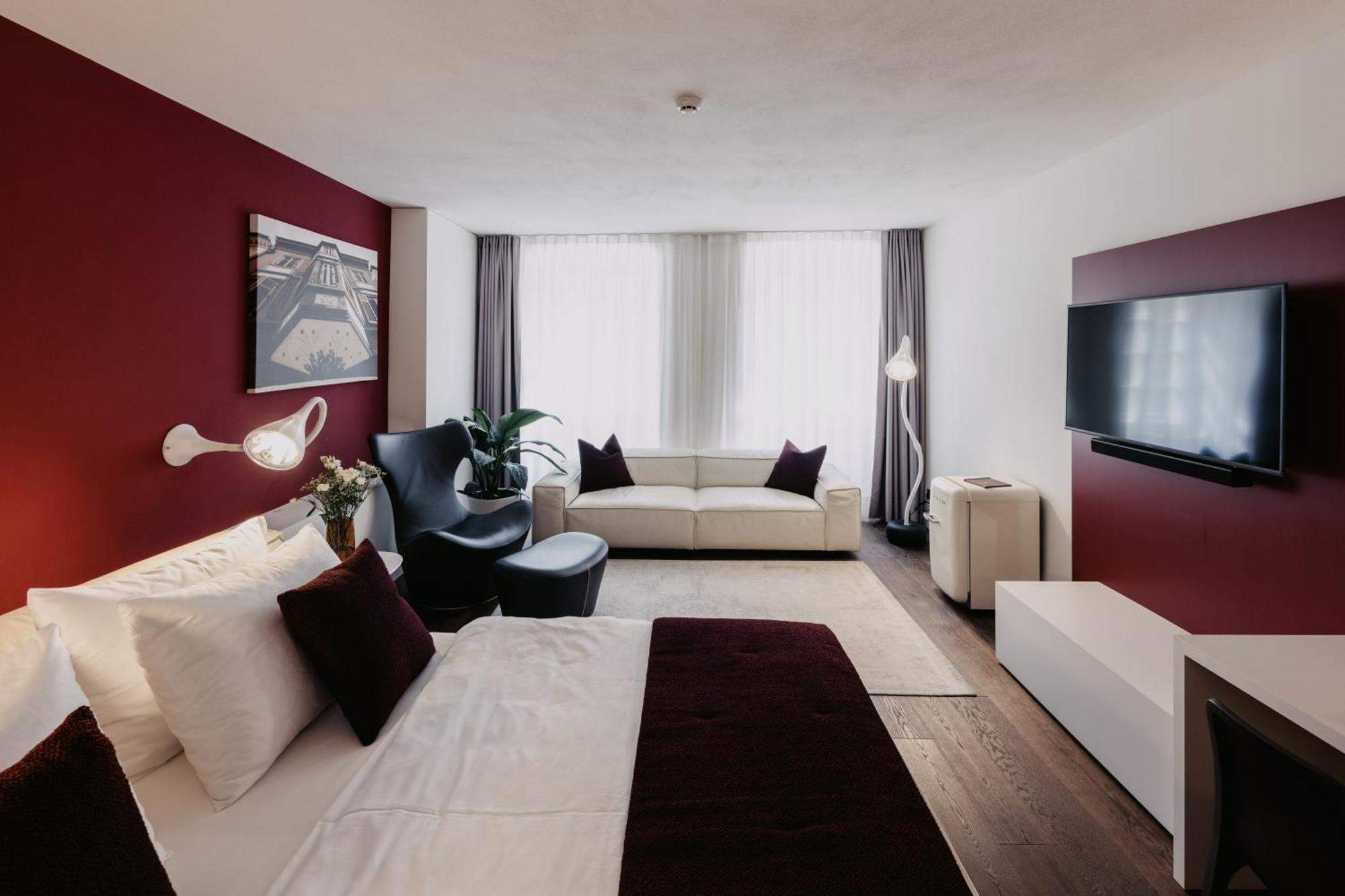 Guesthouse Suiteseven เมราโน ภายนอก รูปภาพ